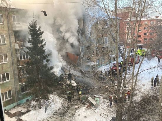 В Новосибирске обрушили верхние этажи взорвавшегося 9 февраля дома