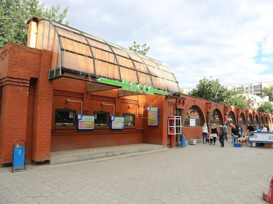 Молодой каракал Хьюго обжился в екатеринбургском зоопарке