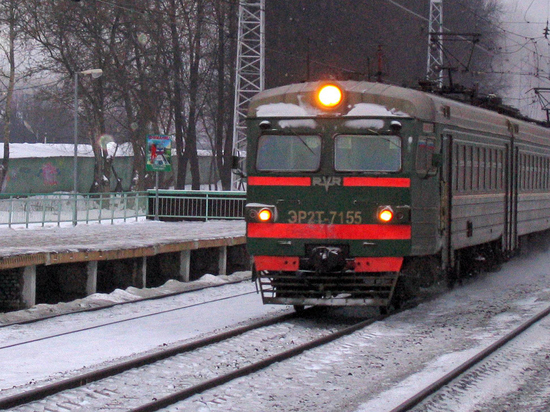 Школьница попала под поезд на северо-востоке Подмосковья