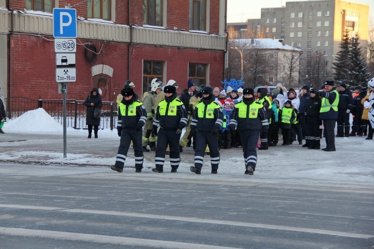 Сотрудники ДПС и МЧС встретятся на автобатле в Тюмени - МКТюмень