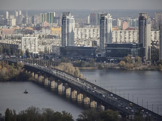 Жителей Киева призвали не выходить на улицу из-за ухудшения качества воздуха