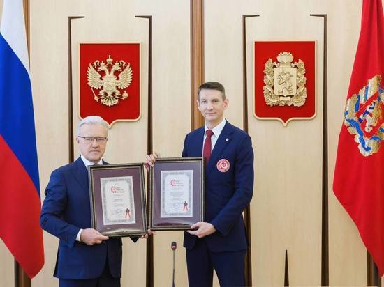 Флагшток на Николаевской сопке в Красноярске признан Книгой рекордов России самым высоким в стране