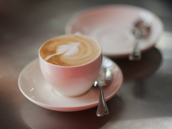Ученые утверждают, что привычка пить кофе способствует снижению давления