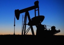 Вице-премьер РФ Александр Новак заявил, что в 2023 году риски снижения добычи нефти на территории России сохраняются