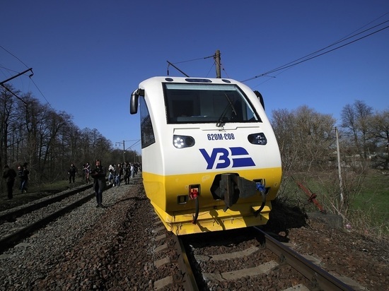 На Украине отключилось электропитание на отдельных участках железной дороги