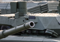 В Сети появилось короткое 10-секундное видео первого боевого применения в зоне СВО нового российского танка Т-14 «Армата»