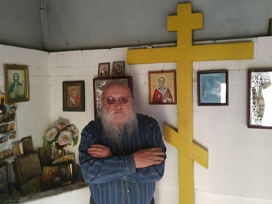Священник Александр Авдюгин живет в 150 километрах от линии фронта