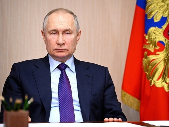 На совещании в Архангельской области Владимир Путин заявил о выделении средств на обновление котельных