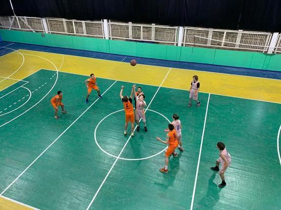 Бескетбольный турнир среди школьнков Владивостока закончился победой Технического лицея