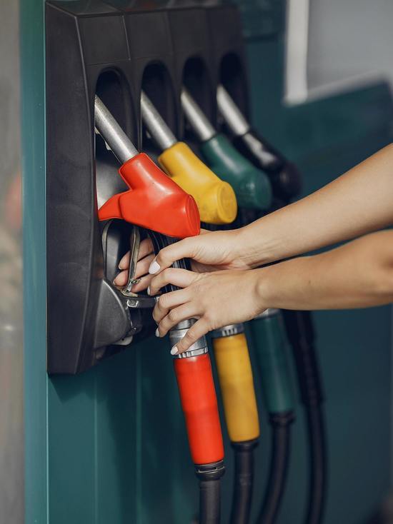 Германия: Требование «левого» политика — за литр бензина максимум 1,50 евро