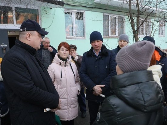 Глава Серпухова встретился с жителями улицы Крупской