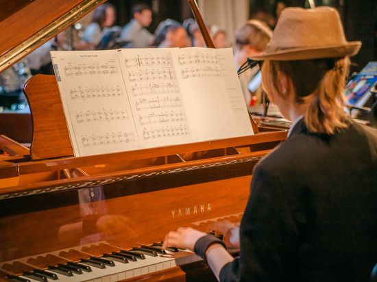 В театре Драмы собрались студенты и выпускники Хабаровского колледжа искусств