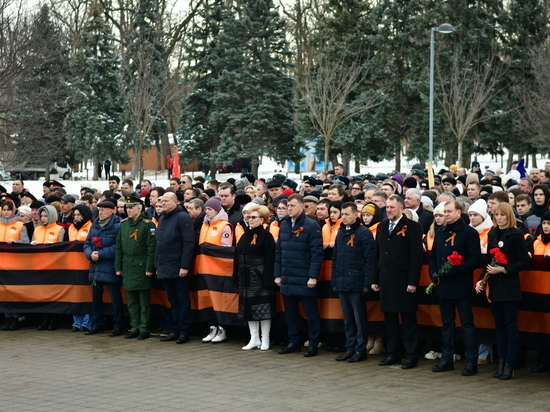 Более 2 тысяч краснодарцев почтили память павших в боях советских солдат