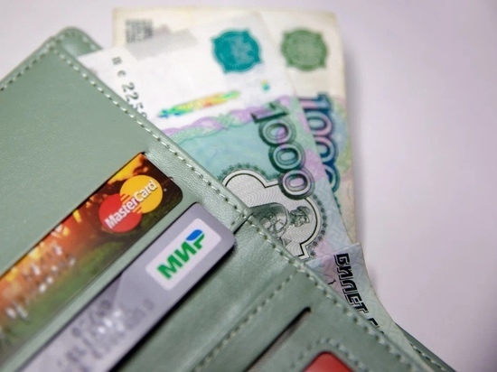 Житель деревни под Тверью привел к себе домой малознакомого мужчину и лишился денег