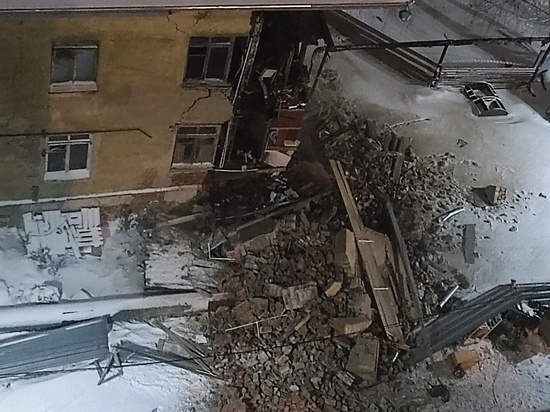 12 февраля в расселённом доме на проезде Грибоедова в Рязани обрушилась стена