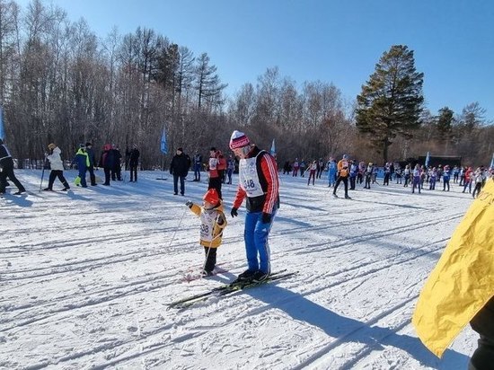 Годовалый ребенок поучаствовал в массовой гонке «Лыжня России 2023» в Чите