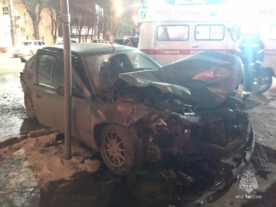 В Калуге после ДТП на улице Рылеева 31-летний пассажир «Peugeot» попал в реанимацию