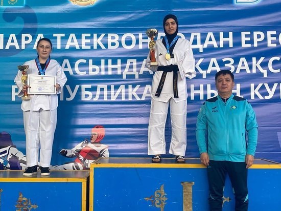 Тхэквондистка из Дагестана взяла золото на Кубке Казахстана