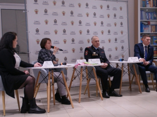 В Новгородской области запустили социальную кампанию «АВТОритет безопасности»