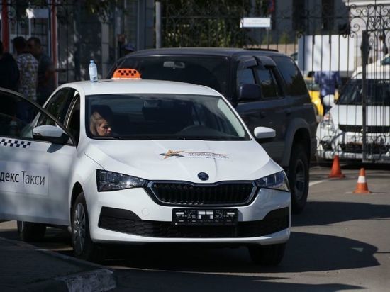 Адвокат предупредил водителей с судимостью о невозможности с 1 марта работать в такси