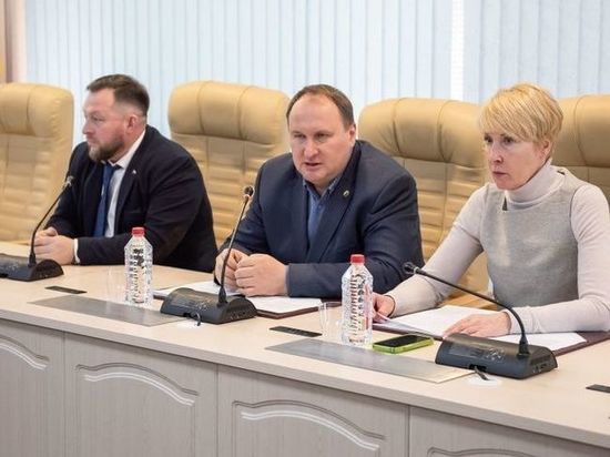 В Кирове депутаты обсудили объемы работ по замене теплосетей в текущем году