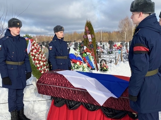 В Тверской области простились с «вагнеровцем» Олегом Окуневым