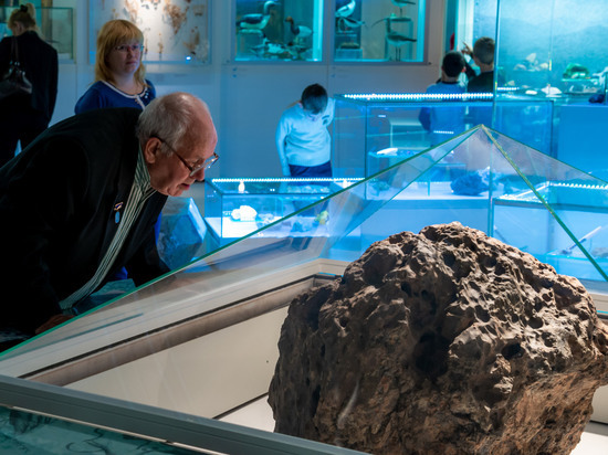 Учёные нашли в упавшем челябинском метеорите новые минеральные соединения