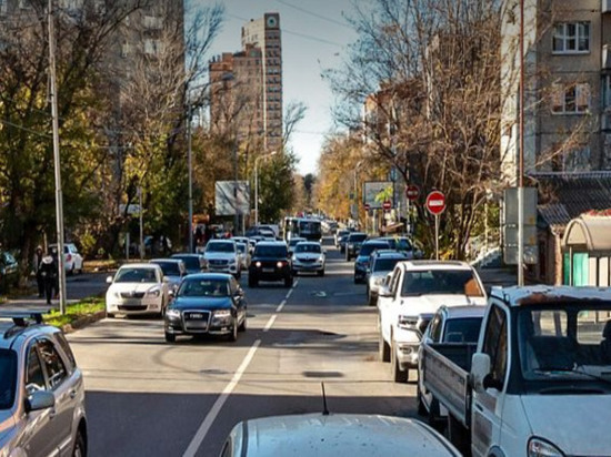 В центре Ростова на четыре месяца ограничат движение для автомобилей