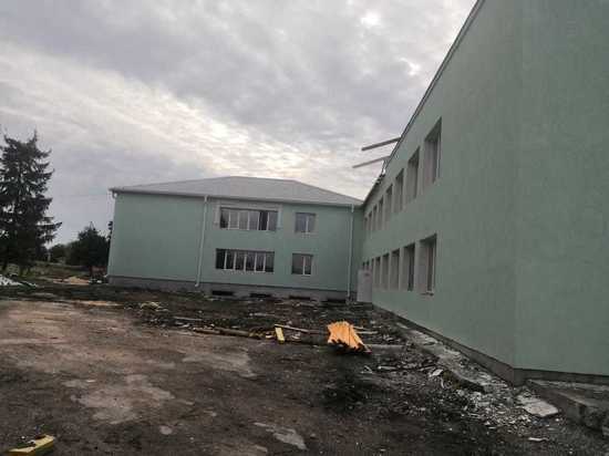 В белгородской Лесноуколовской школе строители завершили основную часть ремонтных работ