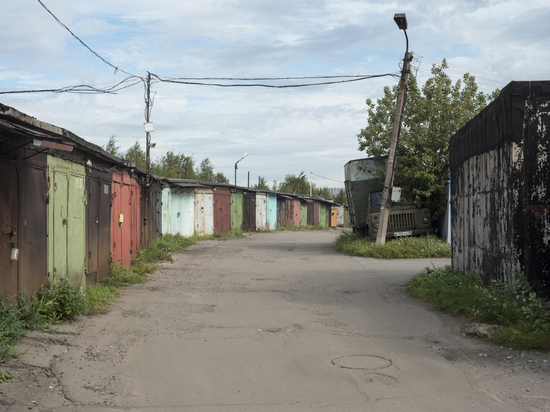 В Калининграде проверят законность строительства двухэтажных гаражей