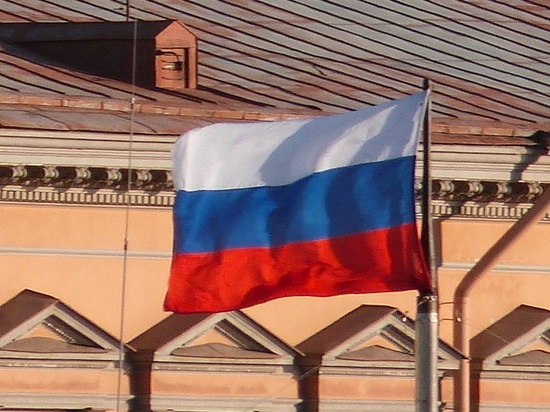 В мурманские школы закупят флаги на 15 млн рублей