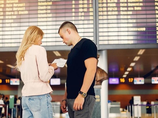 Авиакомпанию оштрафовали за ненакормленных пассажиров в красноярском аэропорту
