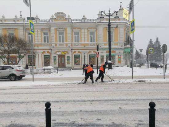 В Омске дорожники вывезли с улиц уже более 500 тысяч кубометров снега