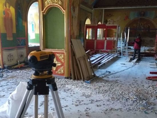 В Сретенской церкви Псково-Печерского монастыря начали подготовку к реставрации
