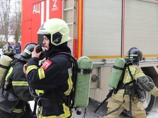 В Орловской области малолетний ребёнок оказался в опасности в квартире