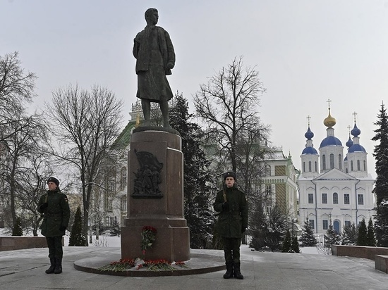 Жители региона отмечают День тамбовских героев