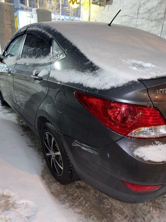 Жители Рязани пожаловались на повреждённые автомобили на улице Чкалова