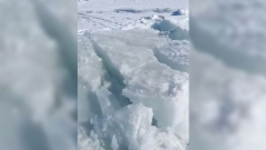 Очевидец заснял на видео, как «воет» лёд на Сахалине