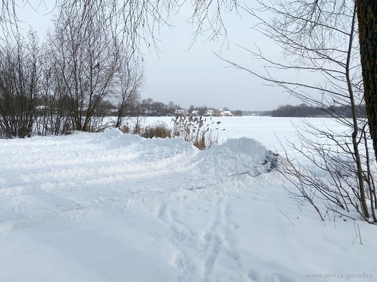 Пензенским автомобилистам напомнили о запрете выезда на лед