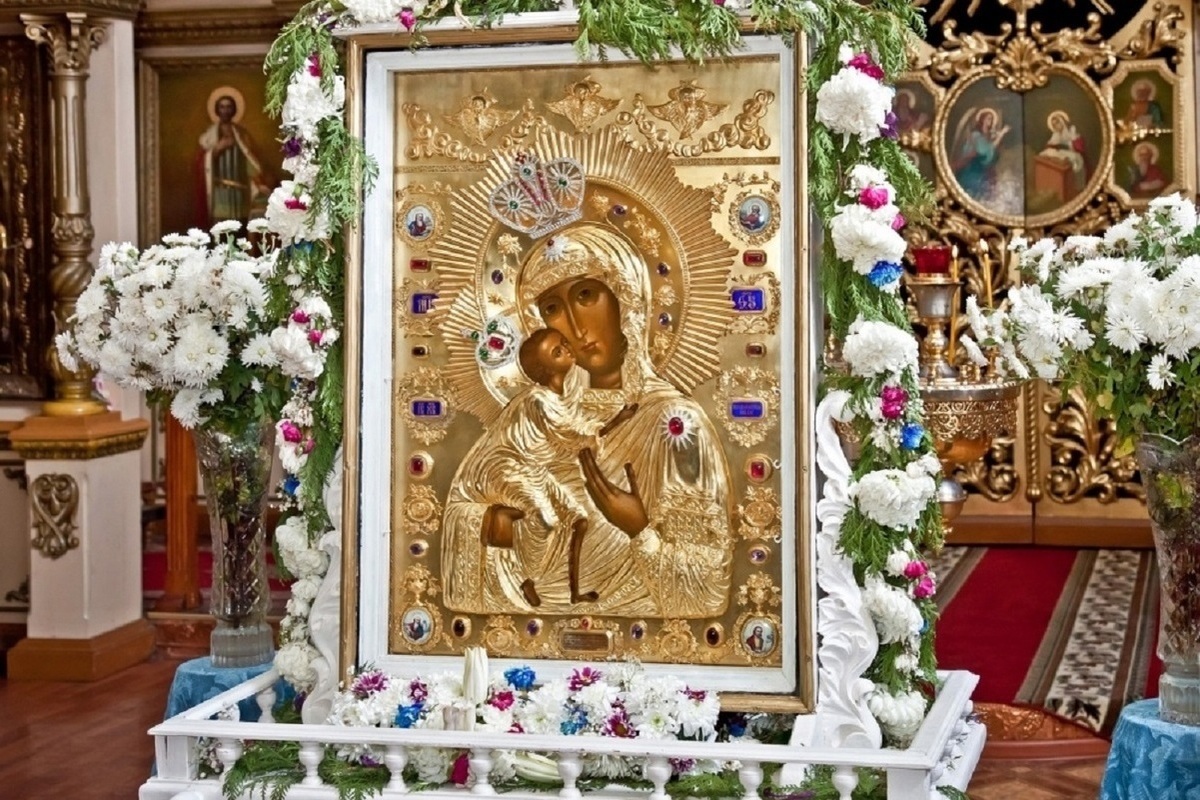 Феодоровская икона божьей матери фото