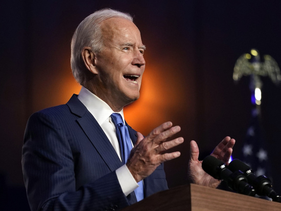 Байден отверг причастность неопознанных объектов к разведке какой-либо страны