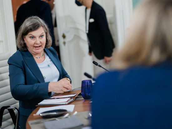 Нуланд пообещала Нетаньяху Нобелевскую премию, если он убедит Путина покинуть Украину