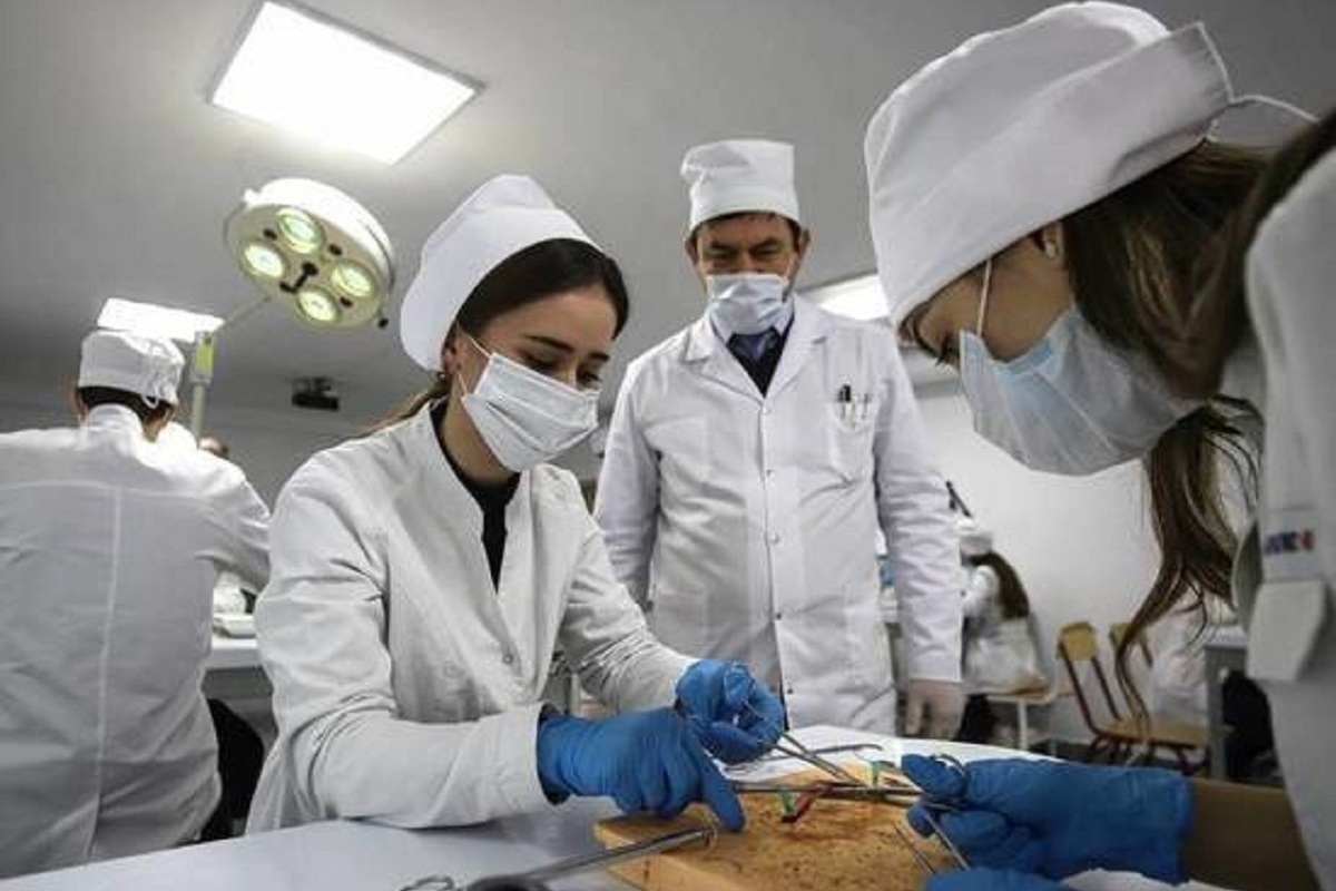 Костромская область готова оплатить обучение 264-х студентов-медиков