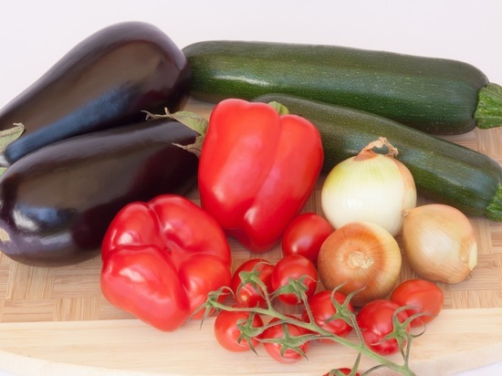 Минздрав Карелии перечислил овощи, которые стоит есть с кожурой