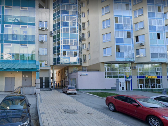 Спецназ задержал двух мужчин в центре Екатеринбурга