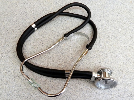 Два северодвинских медика получили звания заслуженных работников здравоохранения