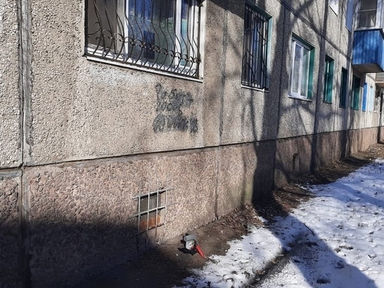 В Сеймском округе Курска закрасили 20 надписей с рекламой наркотиков