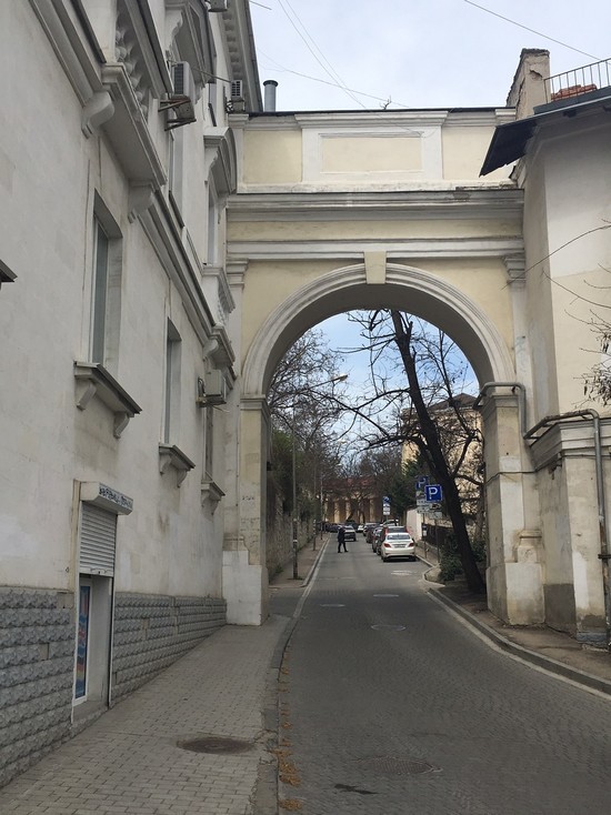 Педофила приговорили к трем годам колонии в Севастополе