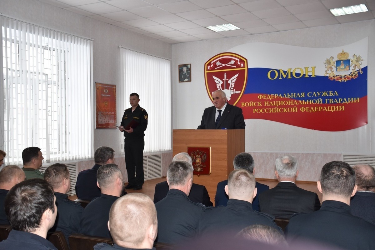 Губернатор Сергей Ситников поздравил бойцов Костромского СОБРа с 30-летием создания отряда