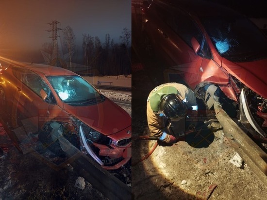 Спасатели показали фото с ночной аварии на Мурманском шоссе